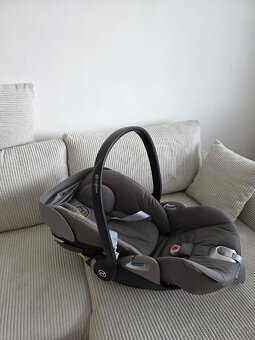 CYBEX Cloud Z i-Size Vajíčko+ zakladna - 15
