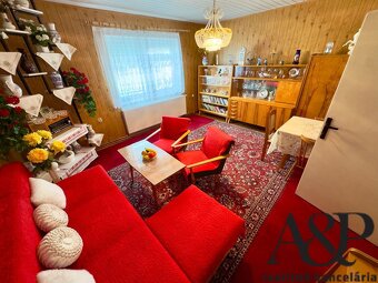 RODINNÝ DOM S GARÁŽOU, LETNOU KUCHYŇOU A POZEMKOM 1130M2, SE - 15