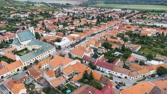 3–IZB. RD. V HISTORICKOM CENTRE SVÄTÉHO JURA - 15