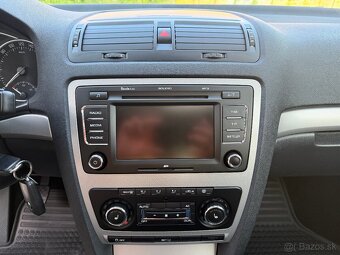 Škoda Octavia Combi 2.0 TDI CR Elegance - 15