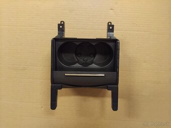 rozpredám interiér Superb 3 - 15