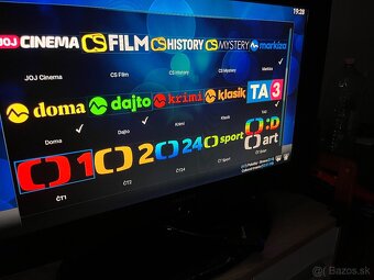 Novy 12k android 15 tv box tv filmy serialy - funkcne - 15