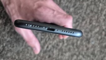 Predám Apple iPhone 11 , 128GB - 15
