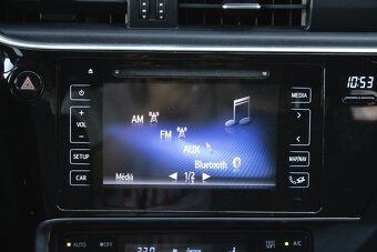 Toyota Auris Touring Sports - 15