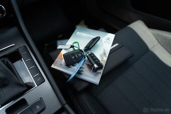 Škoda Superb iV Combi 1.4 TSI PHEV STYLE DSG -PLUG IN HYBRID - 15