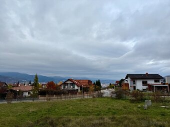 Na predaj moderný rodinný dom s výhľadom na mesto - 15