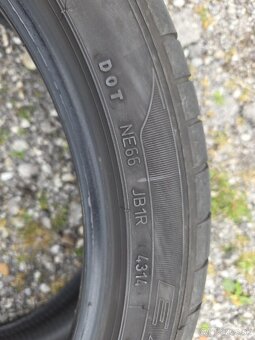 Pneu 245 40 R19 GoodYear Eagle F1 - 15