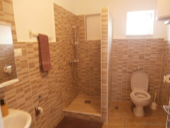 Apartmánový rodinný dom vo Veľkom Mederi - 15