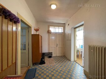 Rodinný dom so slnečným pozemkom 1856 m2, Svinná - 15