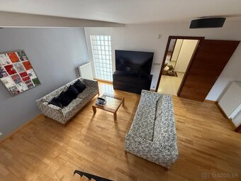 Na prenájom 2-izbový byt s mezonetom centrum Banská Bystrica - 15