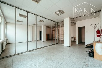 NA PREDAJ PODNIKATEĽSKÝ OBJEKT, HOLÍČ - 15