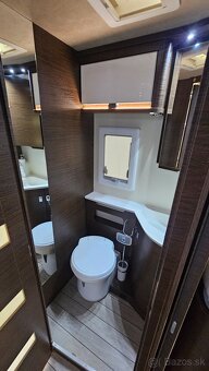 5 míst 205PS IVECO AUTOMAT MOBILVETTA 3.5t obytné tažné 2t - 15