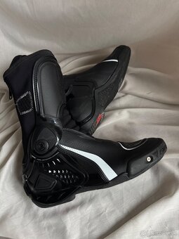 Dainese oblečenie, obuv, prilba AGV K5 - 15
