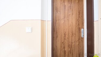 Atraktívny 3 izbový byt centrum mesta Prievidza - 15
