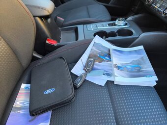 Ford focus ST line 2l  diesel AT8 sport - 15