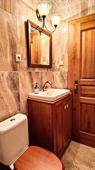 Vidiecke sídlo na polosamote Ábelovských Lazov - 15