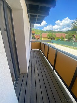 Predám 2 izbový čiastočne zariadený byt - 15
