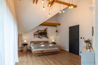Luxusná rekreačná chata pod Nízkymi Tatrami – dokonalý únik  - 15