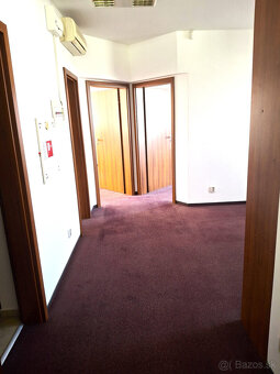 Prenájom kancelárskeho priestoru 78 m2 vhodný ako sídlo firm - 15