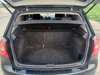 Volkswagen Golf 5 - 15