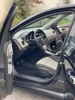 Chevrolet Cruze - 15