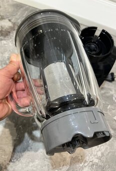 Philips Pure Essentials Collection Mixér HR2084/90 kuchynský - 15