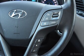 Hyundai Grand Santa Fe 2.2 SR voz, 7 miest, Automat - 15