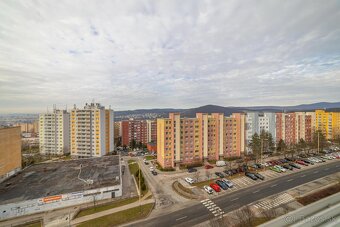 4-izbový byt po rekonštrukcii – Pekinská ul., 80 m² + loggia - 15