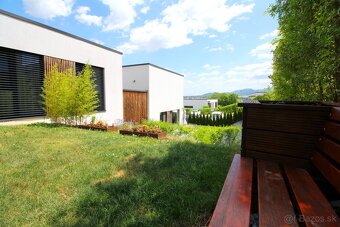 NA PREDAJ: Moderný 4-izbový byt blízko centra PO - 15