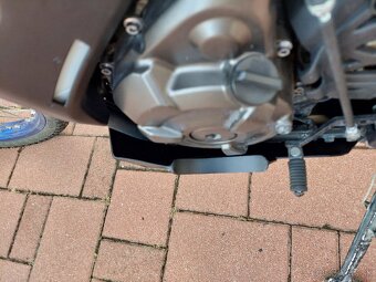 Yamaha Tenere 700 kryt motora - 15