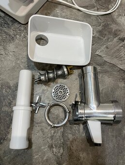 Bosch MUM 4657/05 550W kuchynský robot - 15