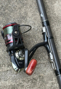 Rybárske prúty (udice) s navijákmi - 15