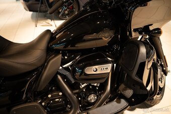 Harley Davidson Road Glide ULTRA LIMITED - 15