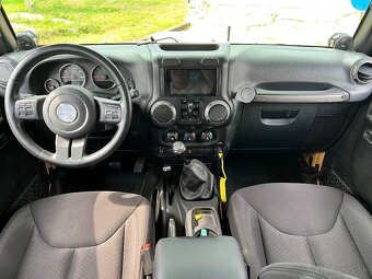 Jeep Wrangler - 15