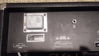 Predám gitarové combo Fender 1000 Rock Pro - 15