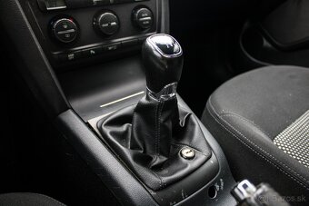 Škoda Octavia Combi 2.0 TDI Ambiente MAX - 15