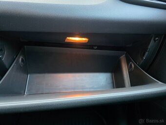 Hyundai i30 CW 1.6 CRDi Family DTC - 15