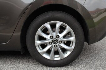 MAZDA 3 - 15