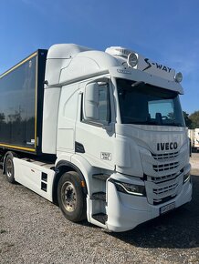 Iveco S-WAY 420 + KRONE skriňový náves - 15