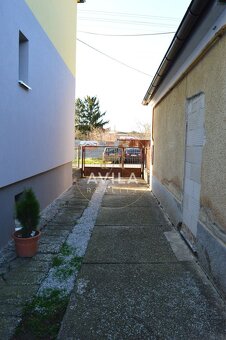 REZERVOVANÉ: Praktický 4izbový rodinný dom na pozemku 566m2  - 15