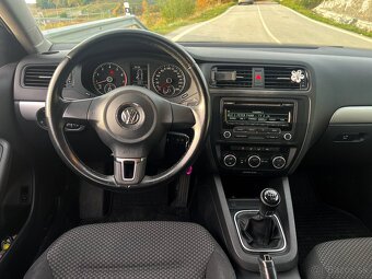 Volkswagen Jetta 1.2 TSI, kupované SR, Nové rozvody - 15