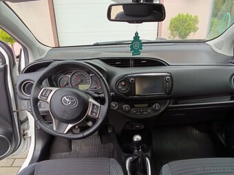 Toyota Yaris 1.3 -73KW  r.v. 2015    74 500 km - 15