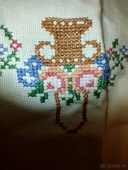 Retro vyšívané obrusy - 15