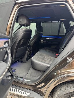BMW X5 M50D - 15