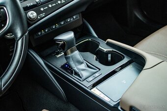 Lexus ES300h Prestige Top V Záruke - 15