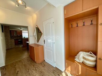 WFG | Na predaj viacgeneračný, zariadený rodinný dom s veľký - 15
