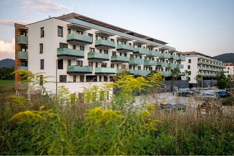 Priestranný jednoizbový byt novostavba 37m2 - 15