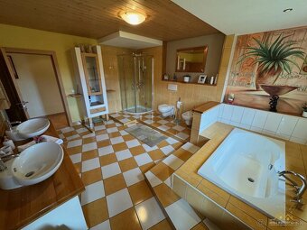 Rezidencia v prekrásnej slovenskej prírode / Makov 14 326 m² - 15