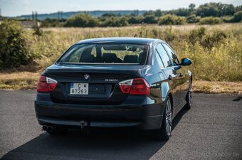 BMW E90 330i N52 6q Manuál - 15