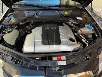 Audi A8 D3 - 15